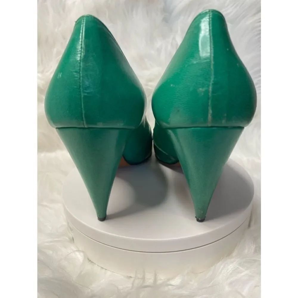 🛍️ Dior (from 1953-63) Authentic Emerald Green, Cream & Gold Color-block Pumps - Picture 11 of 16